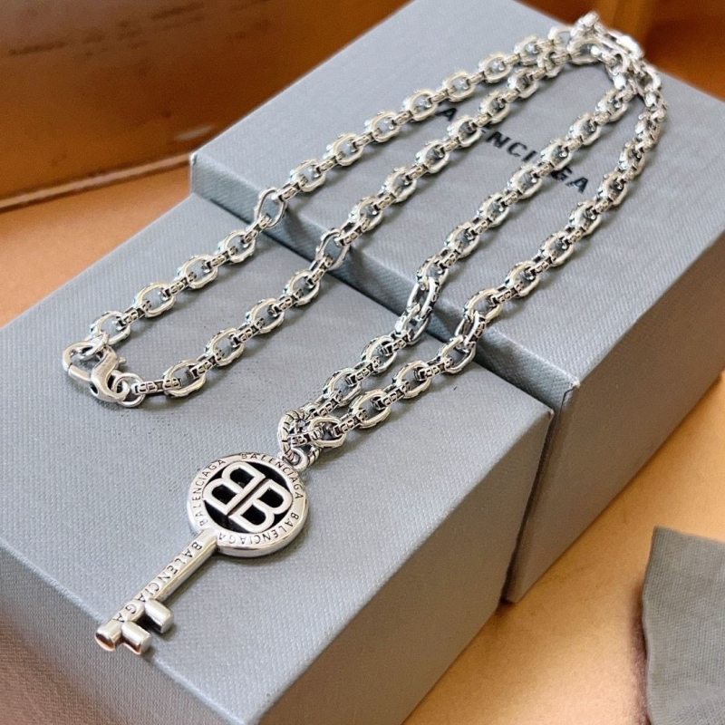 Ba1en*iaga necklaces